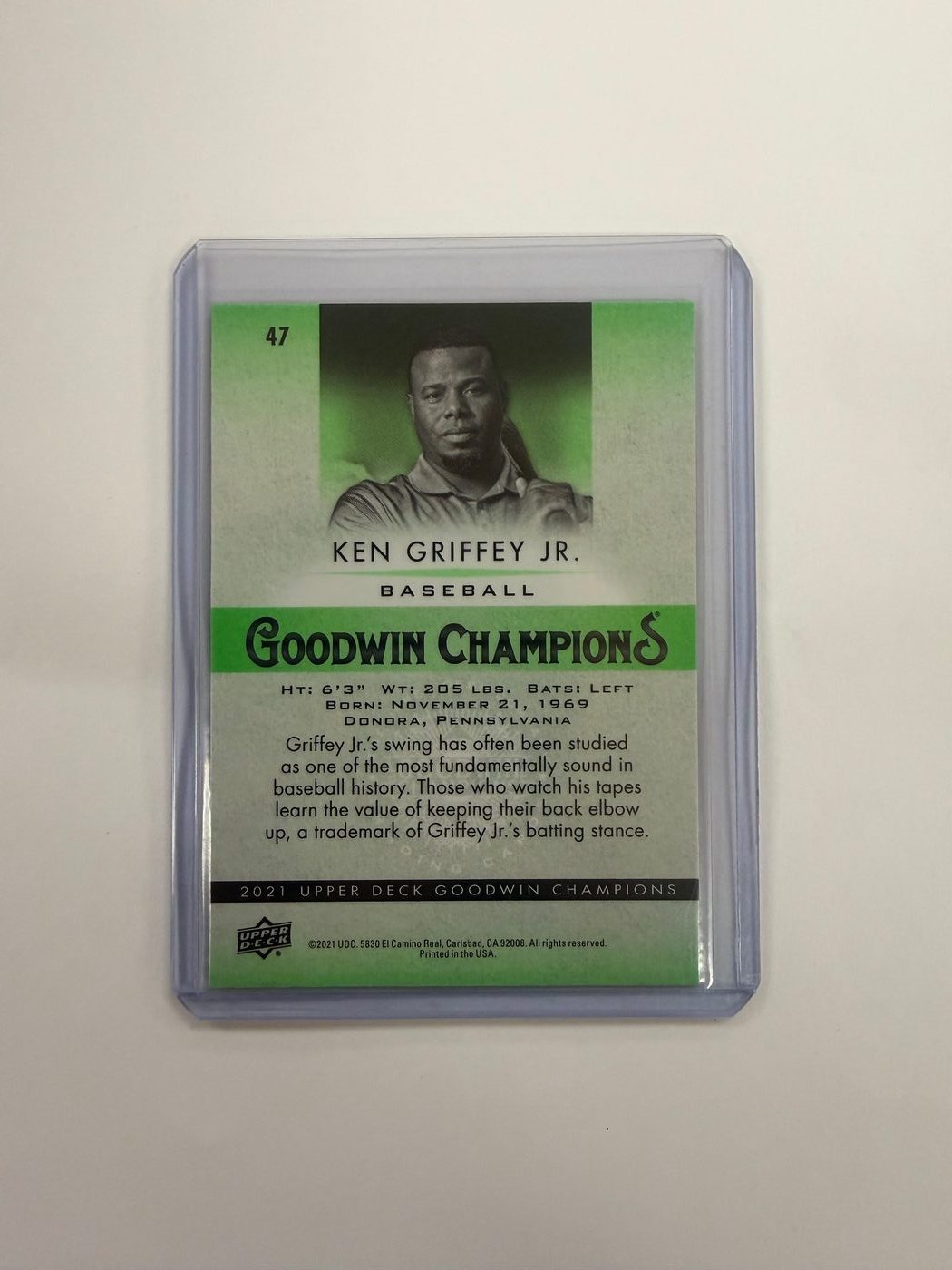 Ken Griffey Jr. 2021 Upper Deck Goodwin Champions Platinum Neon Green 2